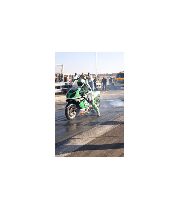 Rickey Gadson finishing the race at Streebike Shootout National Championship.